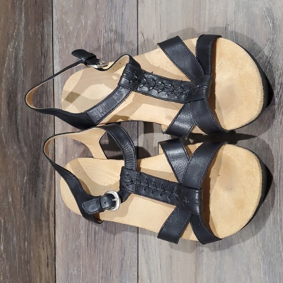 Naturalizer Women Comfort Ankle strap leather shoes sz 10M sandals - Picture 3 of 11